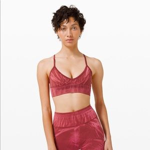 Lululemon Ebb to Street bra Size 6